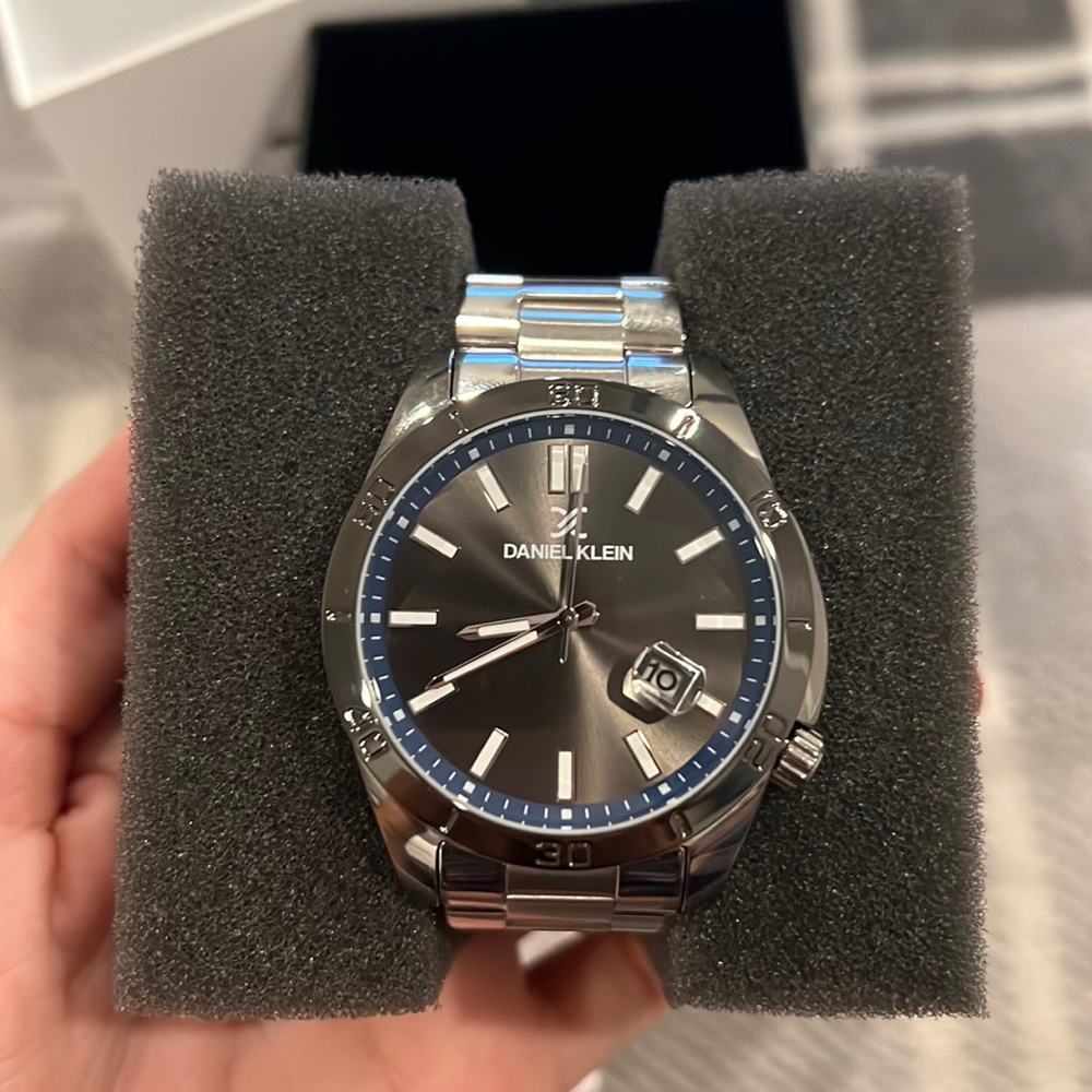 Daniel Klein Men’s Stainless Steel Water Resistant Watch 44mm